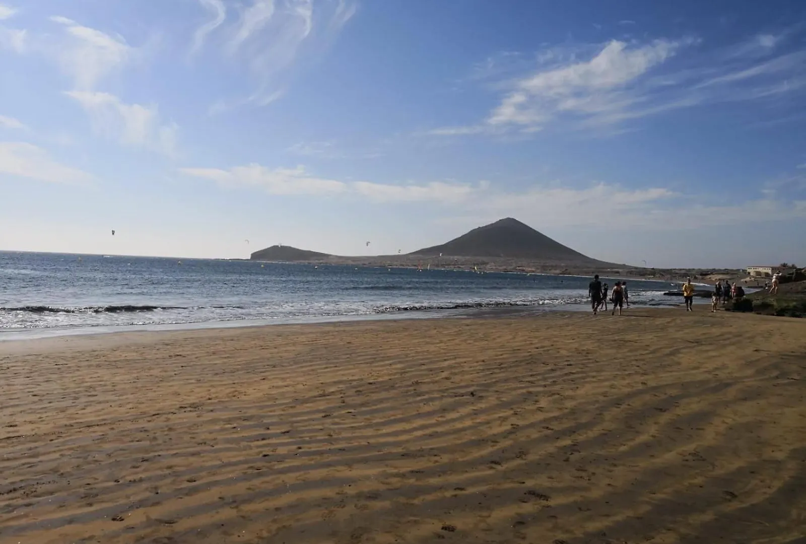 Large Beachfront Apartment Medano 厄尔梅达诺